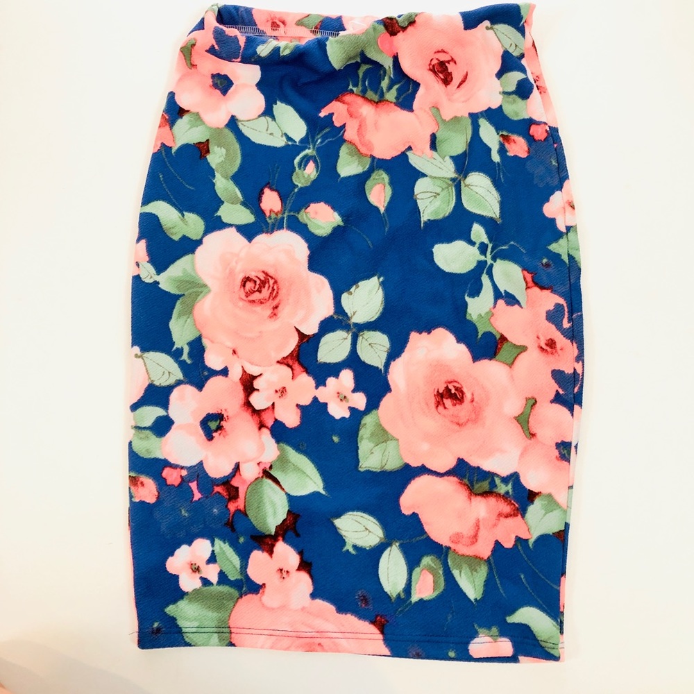 A’GACI / woman’s blue floral pencil skirt size: M